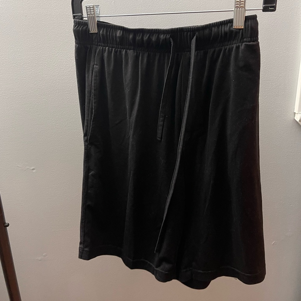 Mens athletic shorts